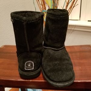 Girl's Bearpaw boots 👢